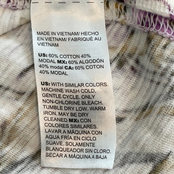 Chico’s Floral Top - Chico’s Size 0 - - Picture 4 of 4